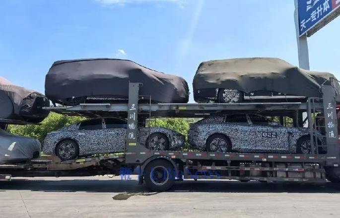 小米首款增程SUV新諜照曝光<strong></p>
<p>增程發(fā)電
</strong>!:增程發(fā)電